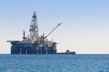 Казахстанская нефть едет на «Остров Свободы»