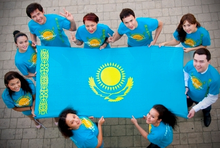 До 16 и старше: казахстанская молодежь поддерживает региональную интеграцию