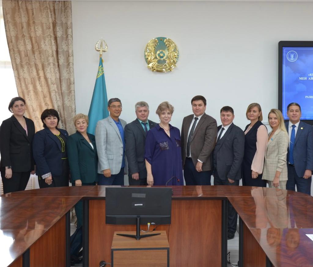 Экспертная форсайт-сессия в Петропавловске объединила представителей мозговых центров Северо-Казахстанской Области