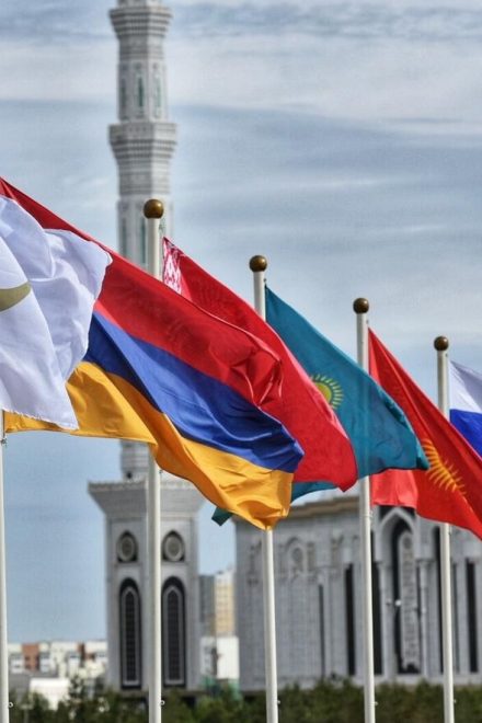 Евразийское лето-2026: от форумной дипломатии к экономике исполнения